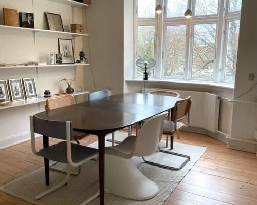 Flot herskabelig 3 værelses lejlighed på rolig vej – 73 Kvm