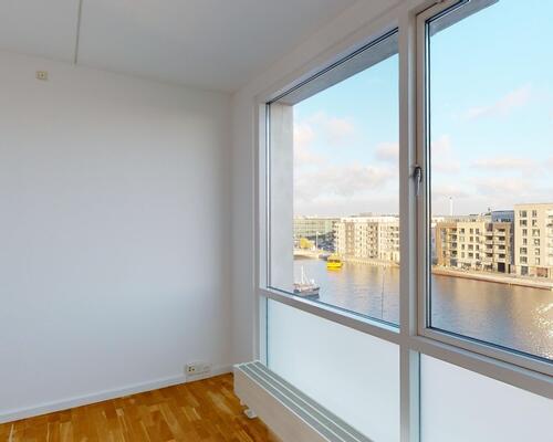 Privat tagterrasse og skøn udsigt til kanalerne