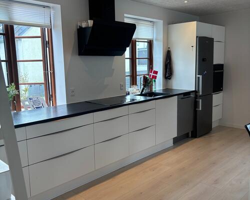 5 værelses med egen vestvendt have ☀️<br>