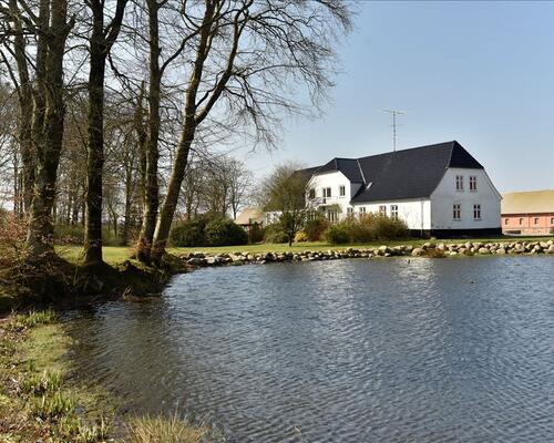 10 værelses hus i Vonge