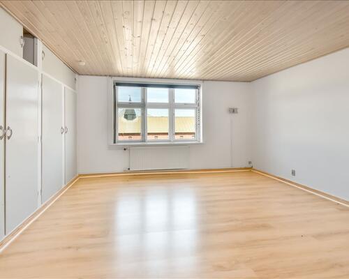 10 værelses hus i Vonge