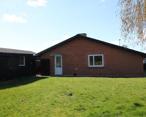 Lækkert 4 værelses hus beliggende på hele 700 m² grund