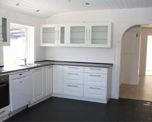 Lækkert 4 værelses hus beliggende på hele 700 m² grund