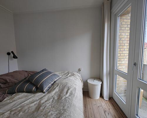 Dejlig lys lejlighed med altan | Vanløse