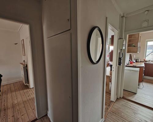 Dejlig lys lejlighed med altan | Vanløse