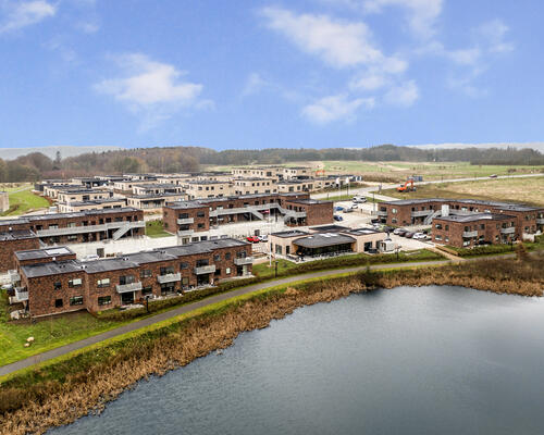 3 værelses lejlighed i populært fællesskab med udsigt over søen 😍<br>