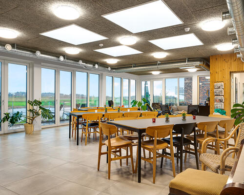 3 værelses lejlighed i populært fællesskab med udsigt over søen 😍<br>