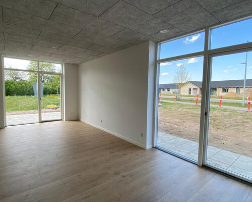 VELKOMMEN TIL RØLLIKEVEJ - NYBYGGET, ENERGIVENLIGE OG MODERNE RÆKKEHUSE TIL LEJE I ARNBJERG.