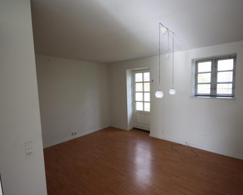 Hyggelig lejlighed med terrasse