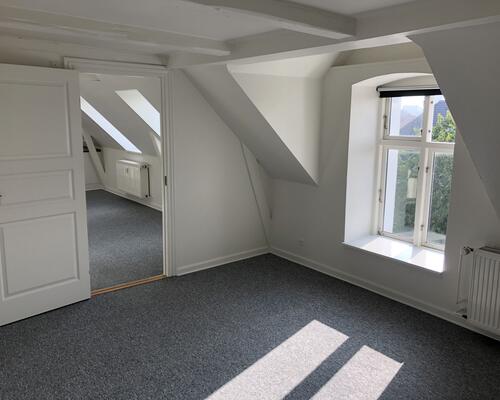 2-Værelses lejlighed med hems