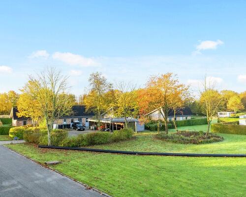 4 værelses hus i Hovedgård