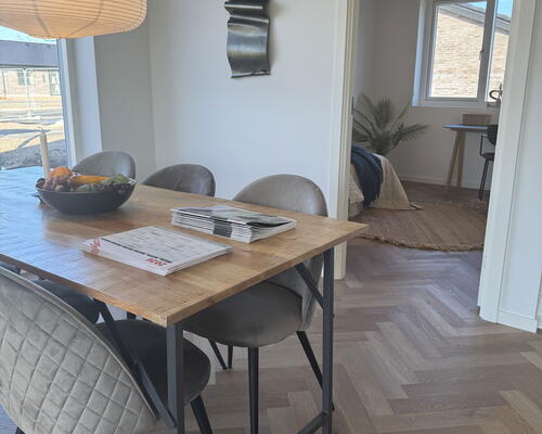 110 m2 værelse i Rønde