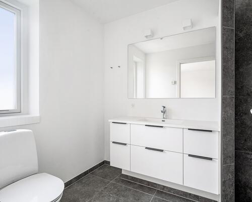 4 værelses ende-rækkehus fra 2023 med 2 badeværelser 😍<br>