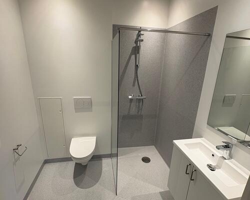 Nyrenoveret 1. værelses pendlerlejlighed