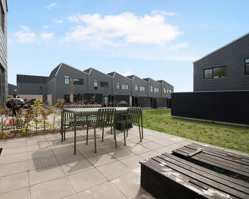 Familievenligt 4-værelses rækkehus i Brabrand