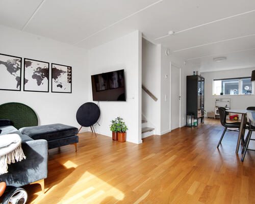 Familievenligt 4-værelses rækkehus i Brabrand