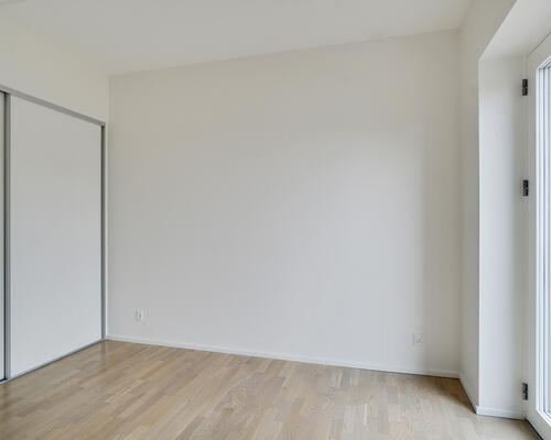 2 værelses flot lejlighed på 66 m² beliggende i flot nyere renoveret ejendom.