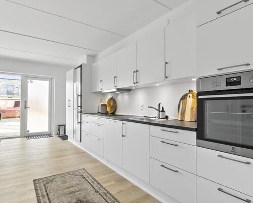 Nyopført lækker 2-vær. lejlighed på 1. sal i populært område i Aarhus N.