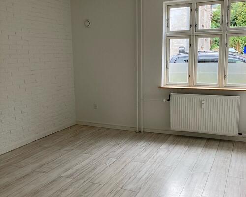 Flot 2. værelses stuelejlighed