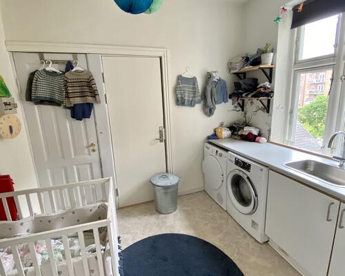 Herskabslejlighed i det populære Nørre Stenbro kvarter