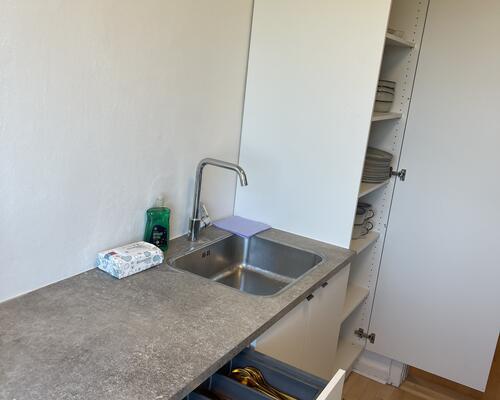 Skøn lys og lækker 4 værelses med stor stue og helt nyt HTH køkken