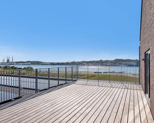 Elegant penthouse med fantastisk udsigt og skønne omgivelser