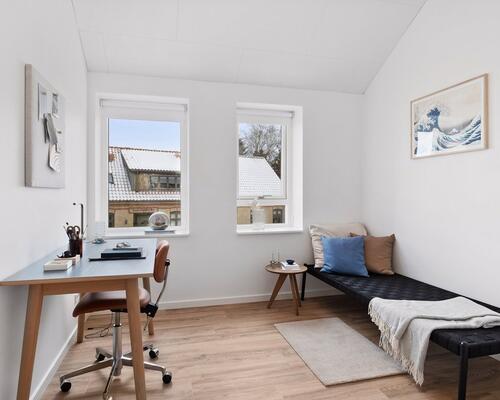 Moderne 4-værelses rækkehus med to skønne terrasser