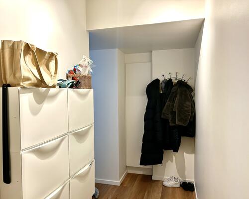 Skøn 4-værelses lejlighed med altan og udsigt