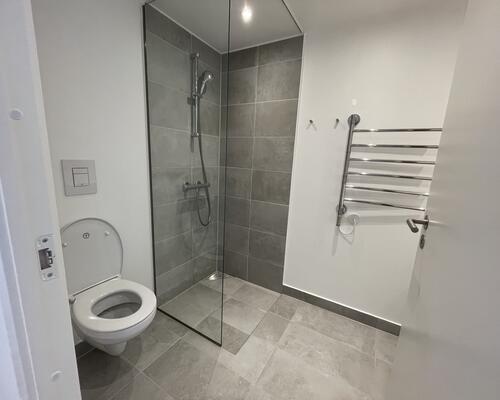 NY 3-VÆR. MED SOLRIG TERRASSE!