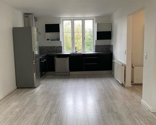 Flot 2. værelses stuelejlighed