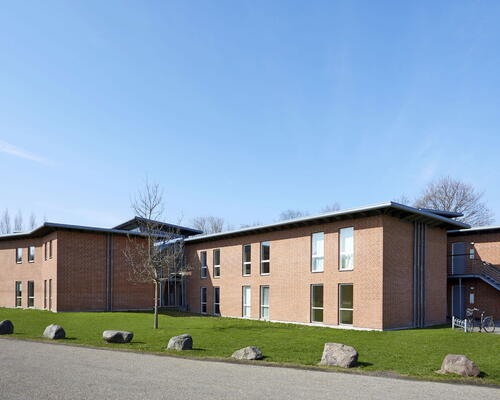 Velindrettet 2 værelses lejlighed omgivet af skøn natur ved SDU - KUN 1 MÅNEDS DEPOSITUM!