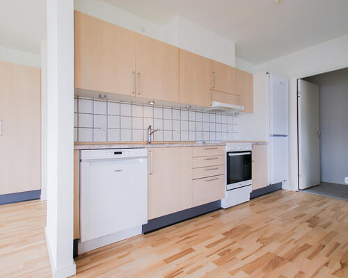 Central og lys 3 værelses med altan og parkering, Horsens