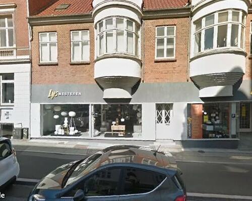 Nyere renoveret 2 værelses i flot ejendom