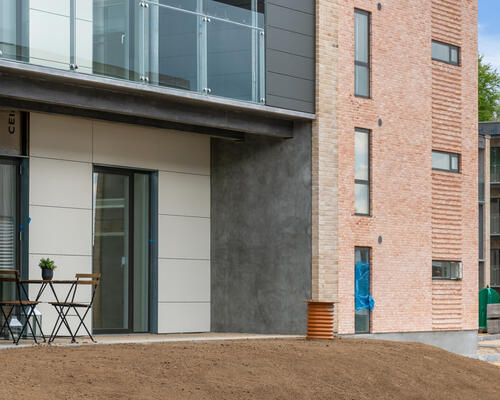 Skøn 4-værelses lejlighed i Høiriisparken