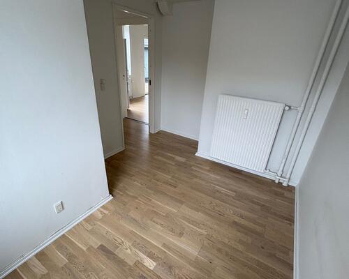 Flot lys lejlighed på Jellingvej