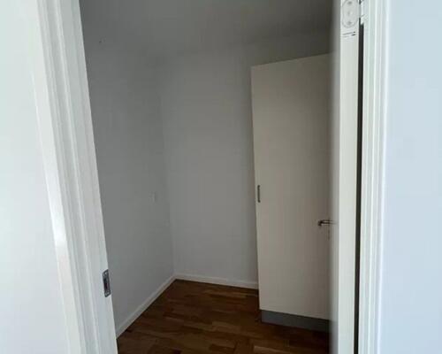 Lys 4-værelses med altan i hjertet af Borggade