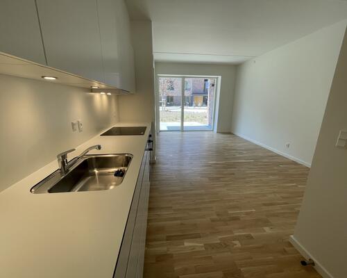 NY 3-VÆR. MED SOLRIG TERRASSE!