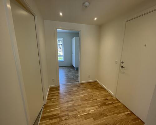 NY 3-VÆR. MED SOLRIG TERRASSE!