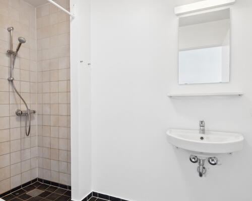 Perfekt placeret 2-værelses i Odense C - KUN 1 MÅNEDS DEPOSITUM!