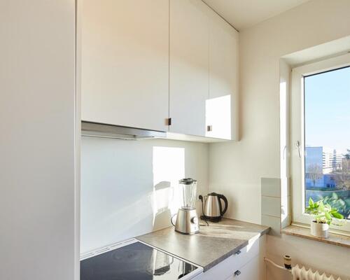 Skøn lys og lækker 4 værelses med stor stue og helt nyt HTH køkken