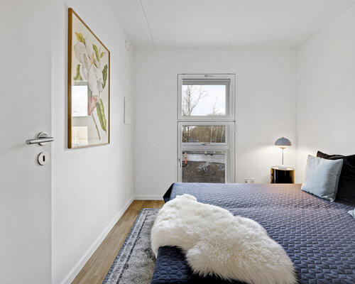 Flot 2-værelses lejlighed med terrasse i Skejbyen