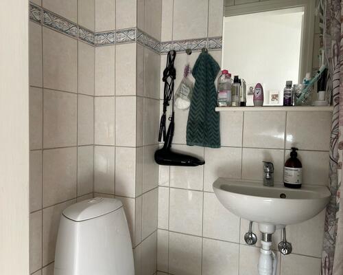 Hyggelig 2-værelses lejlighed i Øgaden med lys og charme