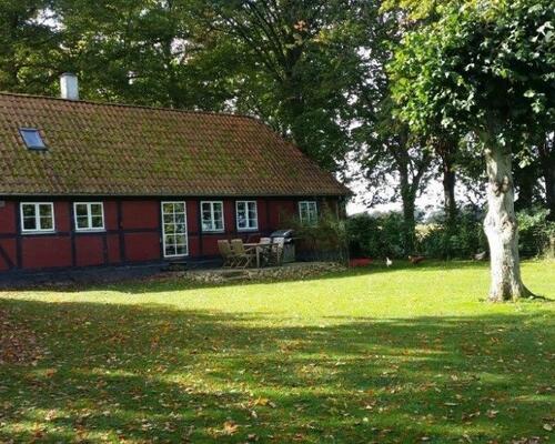 Bindingsværkshus i naturskønne omgivelser