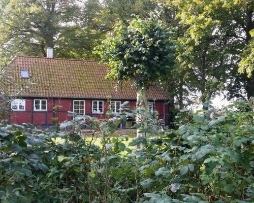 Bindingsværkshus i naturskønne omgivelser