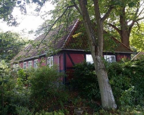 Bindingsværkshus i naturskønne omgivelser