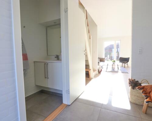 Lækkert 4-vær. rækkehus i Malling med egen have/terrasse.