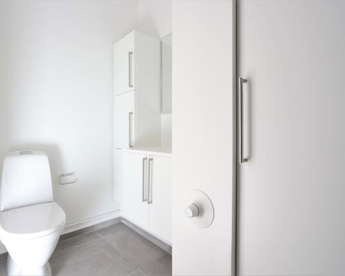 Lækkert 4-vær. rækkehus i Malling med egen have/terrasse.