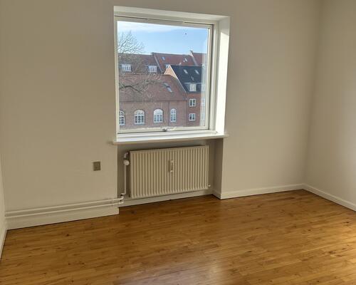 Værelse på Trøjborg – tæt på universitetet og centrum