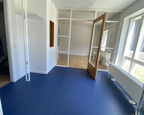 Stor og rummelig 4-værelses lejlighed i grønne omgivelser