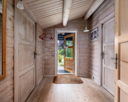 Fantastisk beliggende villa ud til vandet | Jægerspris